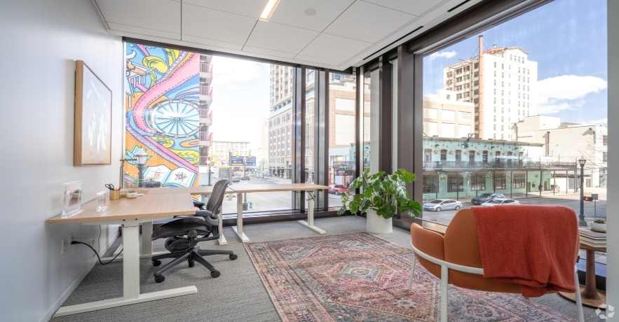 845-Texas-Ave-Houston-TX-Office-25-LargeHighDefinitionwebsiteedit4